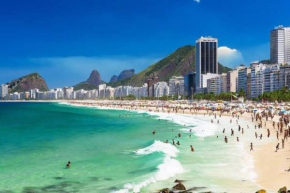 Apartamento na quadra da praia de Copacabana